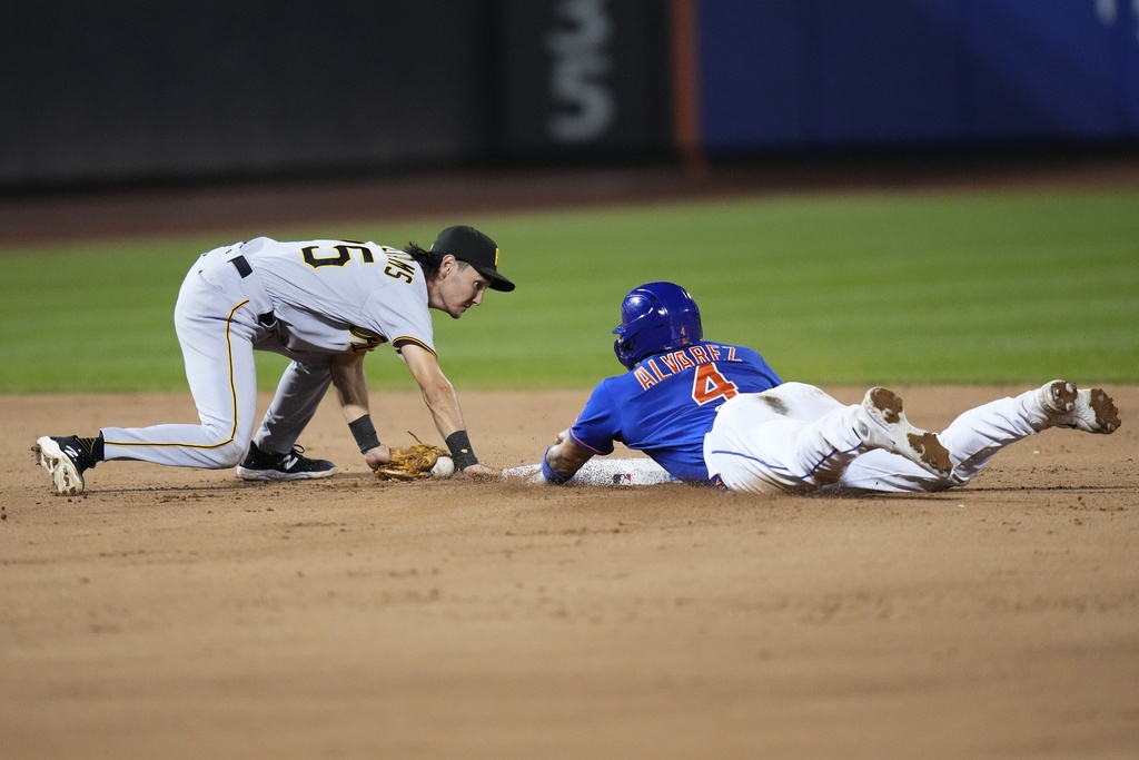 Mets crush Pirates 13-4 on Lindor grand slam, 10-run sixth